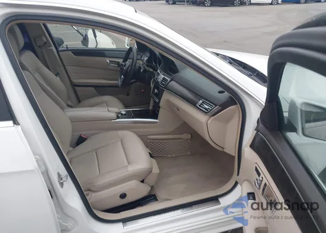 2014 Mercedes-Benz E 350 z USA, uszkodzony, nr VIN WDDHF5KB8EA806107